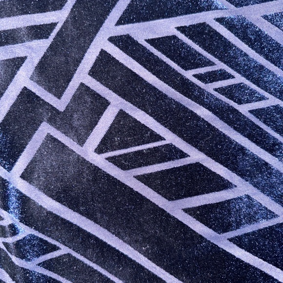 Vince Camuto size 4 Geometric Patterned Dress. Velour w stretch. Dark blue. - Picture 6 of 8